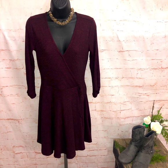 Maurices Dresses & Skirts - Maurices faux wrap dress women’s small